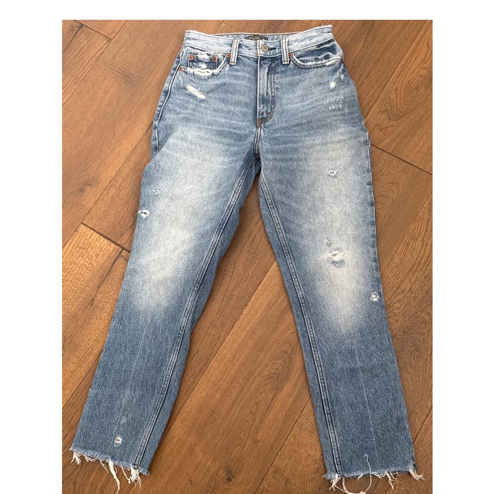 Abercrombie & Fitch Mom Jeans Distressed Raw Hem Medium Wash Women Sz 25/0R